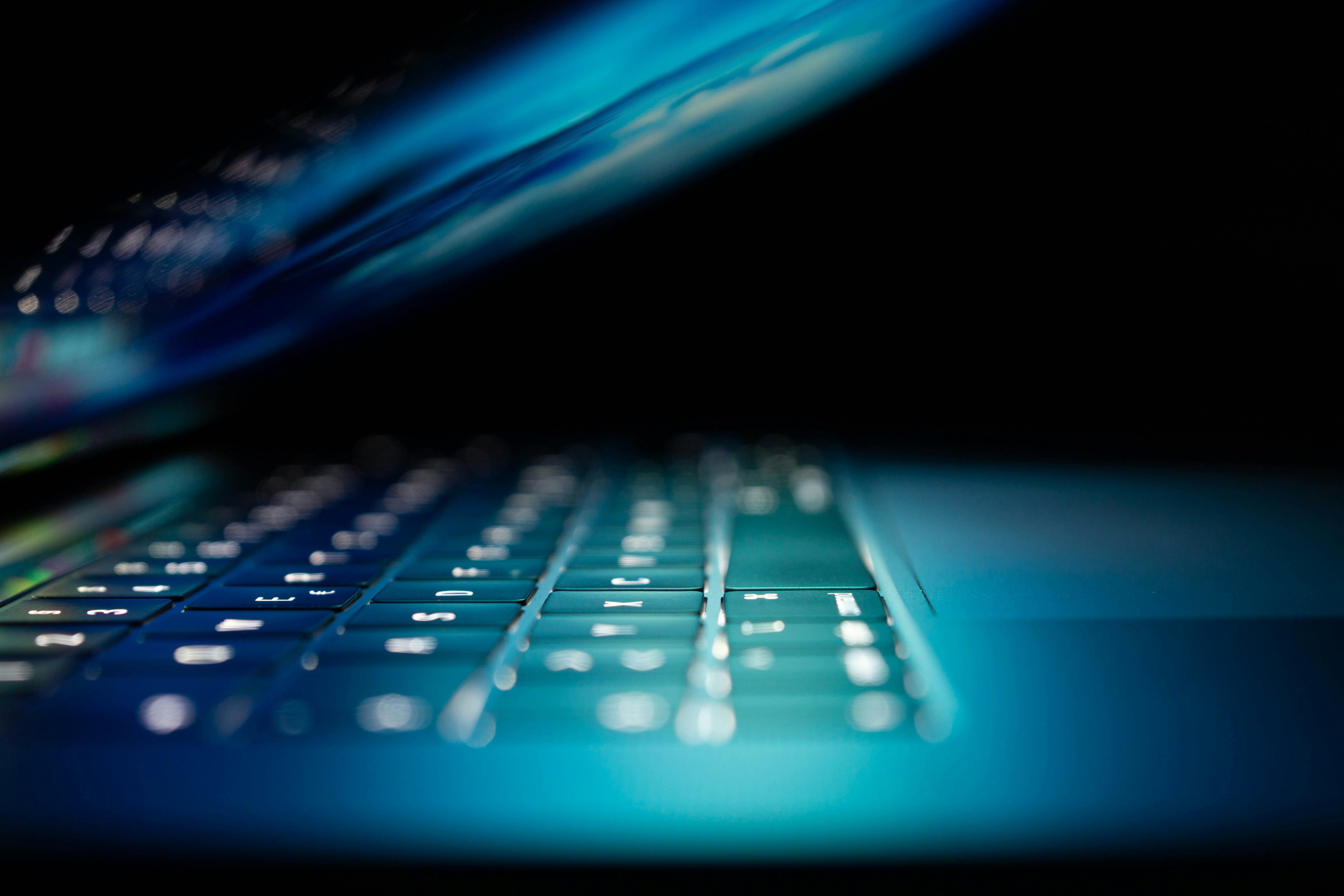What Is Custom Software Development & How It Differs From Off-the-Shelf Solutions